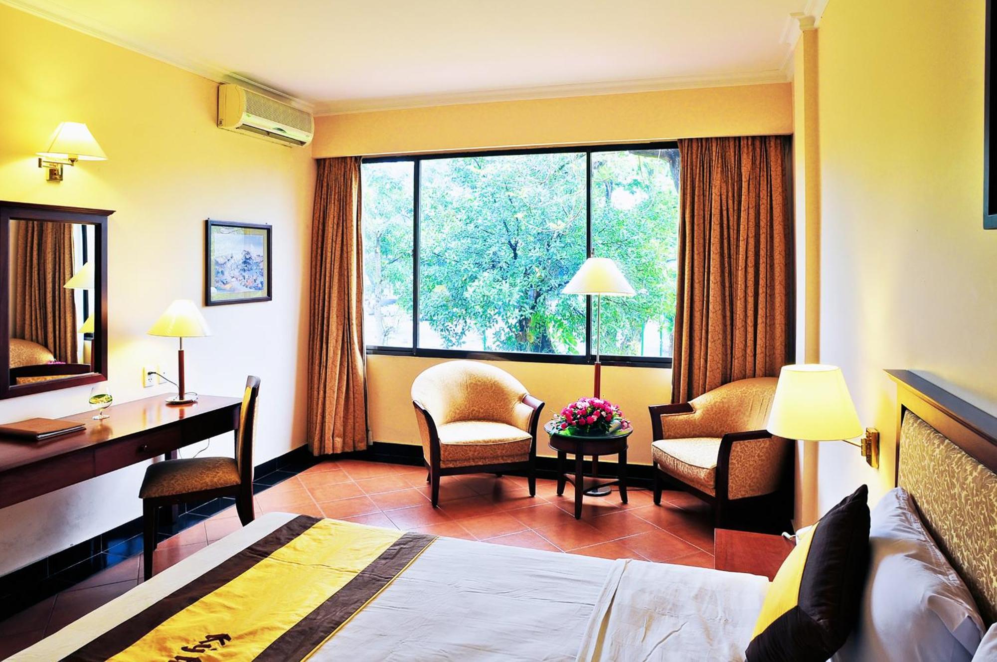 Ky Hoa Hotel Ho Chi Minh Exterior foto